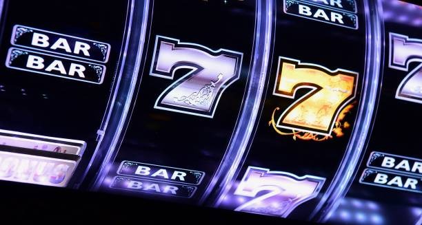 mbak4d2 mobile app interface showing sportsbook and live-dealer options
